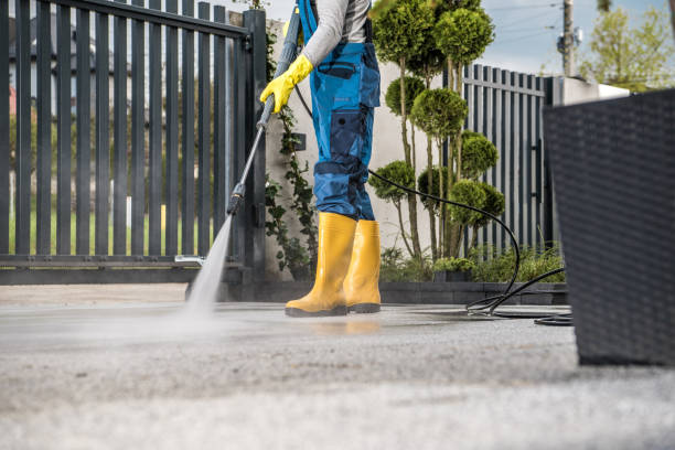 Best Pool Deck Cleaning in Bridgeport, TX